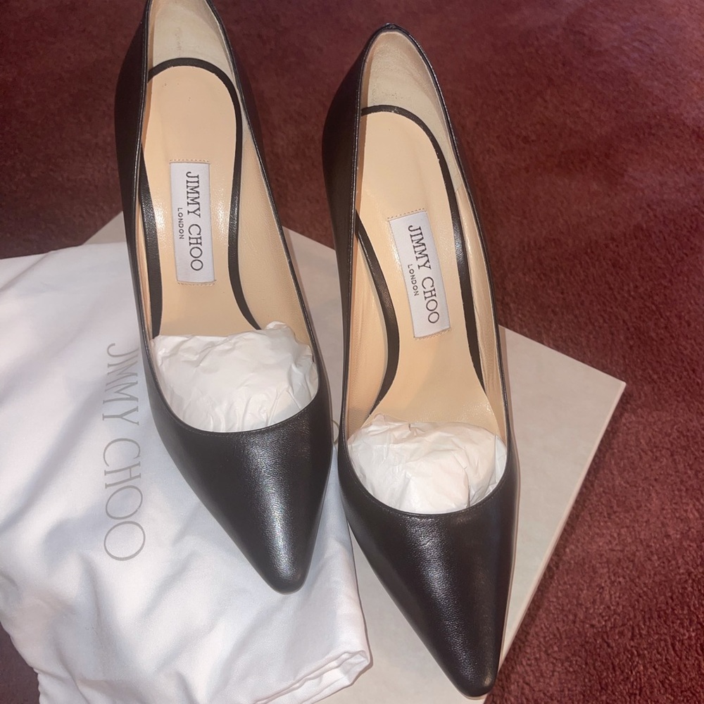 Jimmy Choo black leather pumps Size 8 1/2 women’s